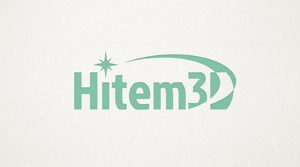 图片展示的是Hitem3D的标志。标志主体为“Hitem3D”字样，其中“Hitem”为黑色，“3D”为绿色，且“3”与“D”之间有绿色弧线相连。左侧有一个绿色的星形图案。该图片位于介绍Hitem3D的上下文之后，可能是用于标识或展示Hitem3D品牌标识，与上下文提到的Hitem3D作为一款轻量化极速出模工具相呼应。